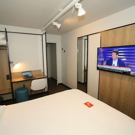 ibis Saint-Lô Hotel Ngoại thất bức ảnh