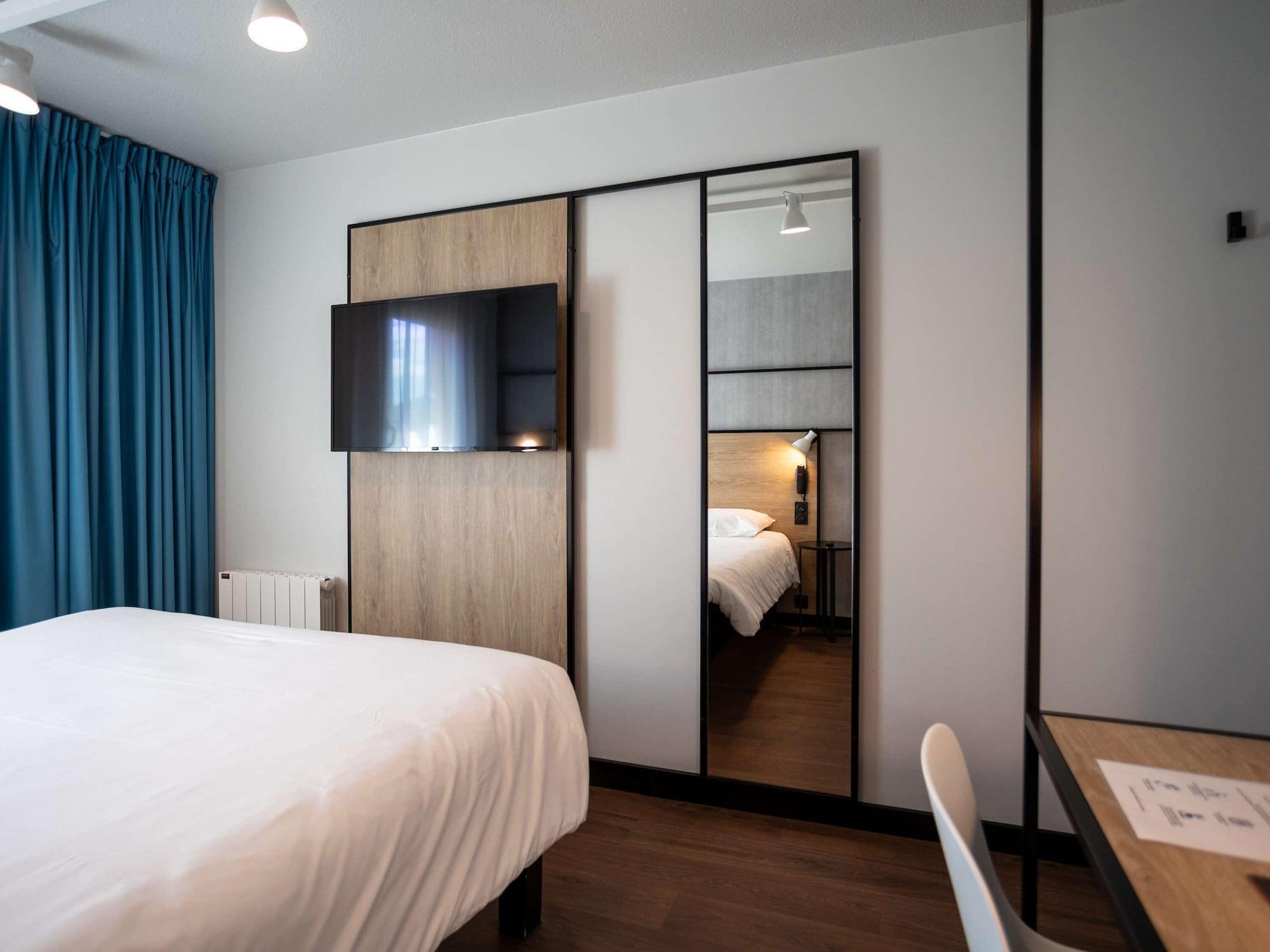 ibis Saint-Lô Hotel Ngoại thất bức ảnh