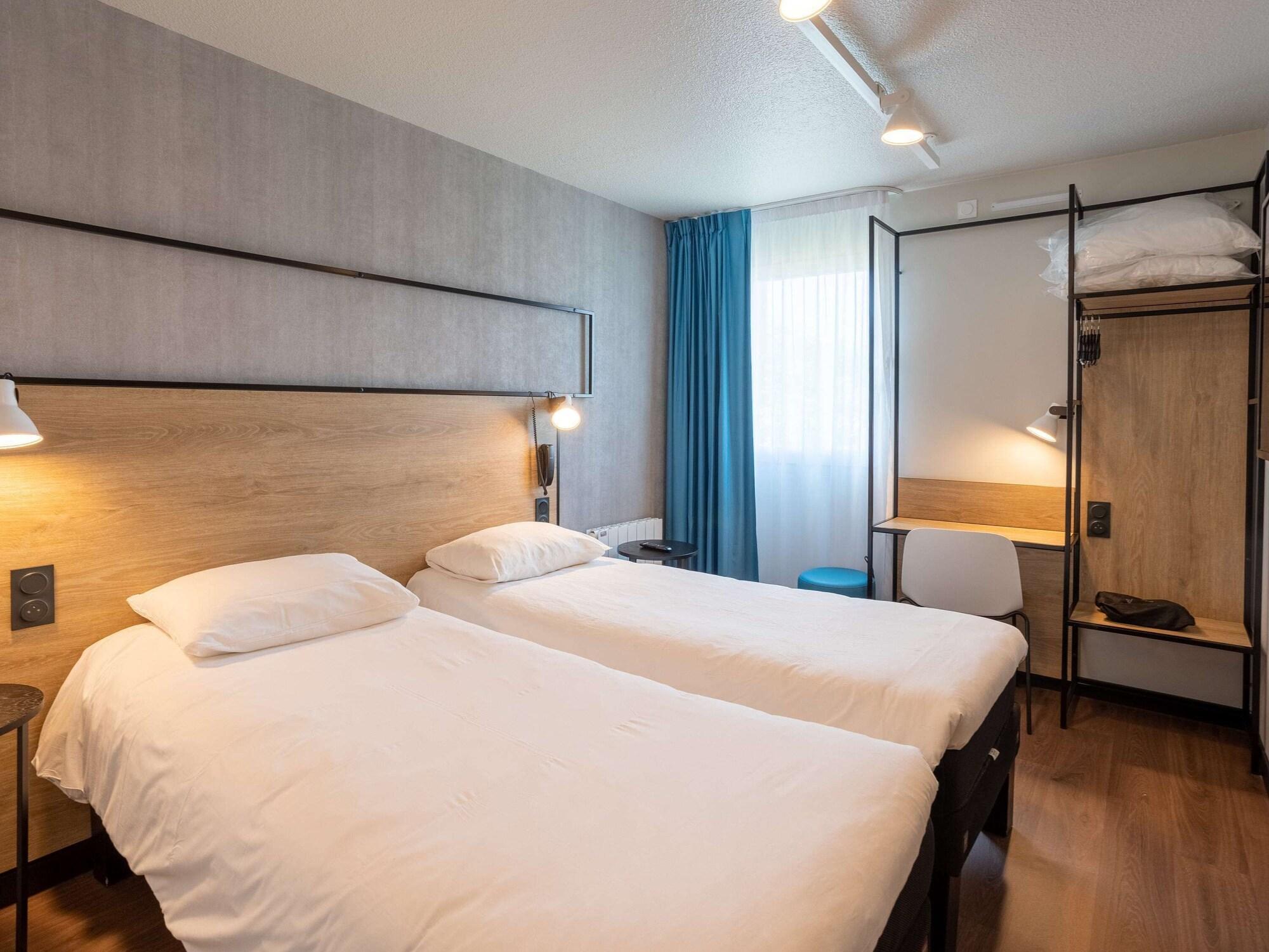 ibis Saint-Lô Hotel Ngoại thất bức ảnh