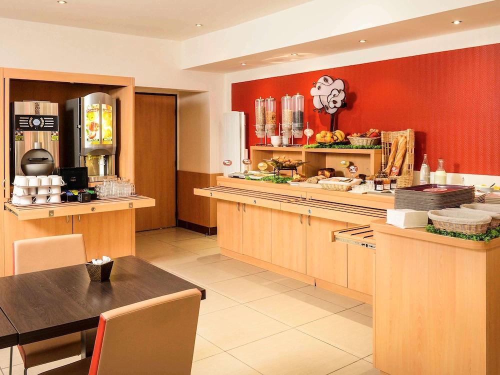 ibis Saint-Lô Hotel Ngoại thất bức ảnh