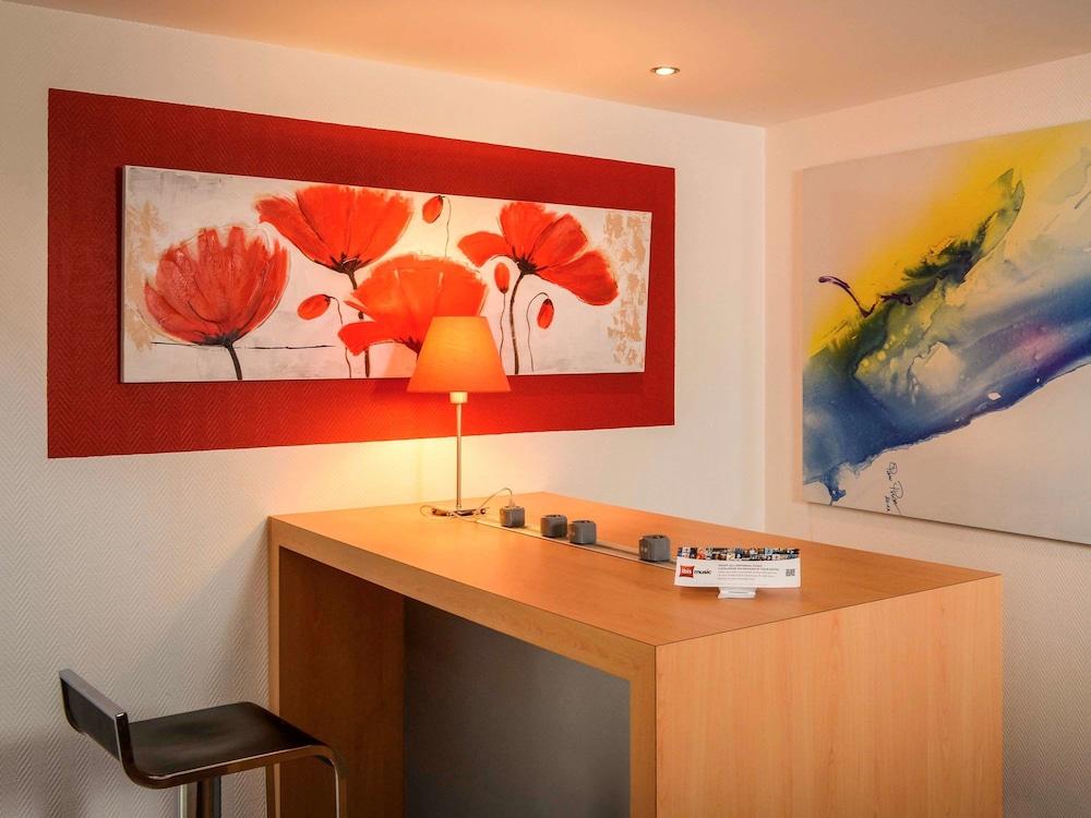 ibis Saint-Lô Hotel Ngoại thất bức ảnh