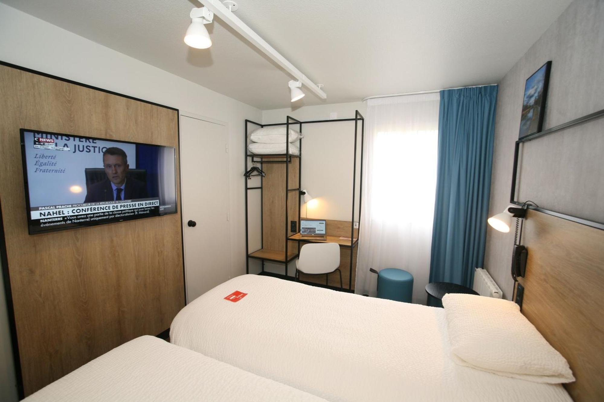 ibis Saint-Lô Hotel Ngoại thất bức ảnh