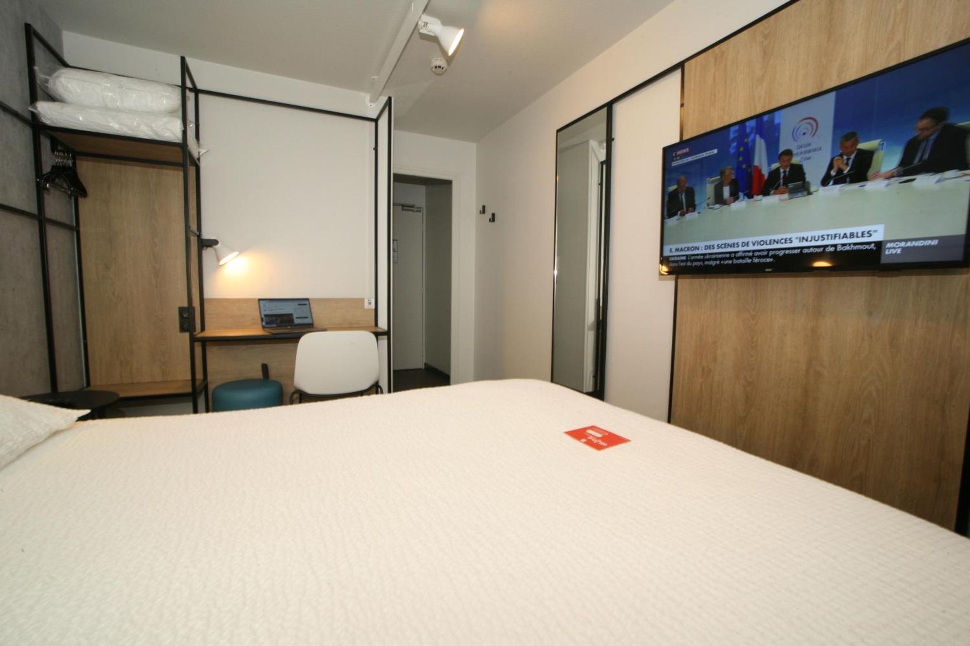 ibis Saint-Lô Hotel Ngoại thất bức ảnh